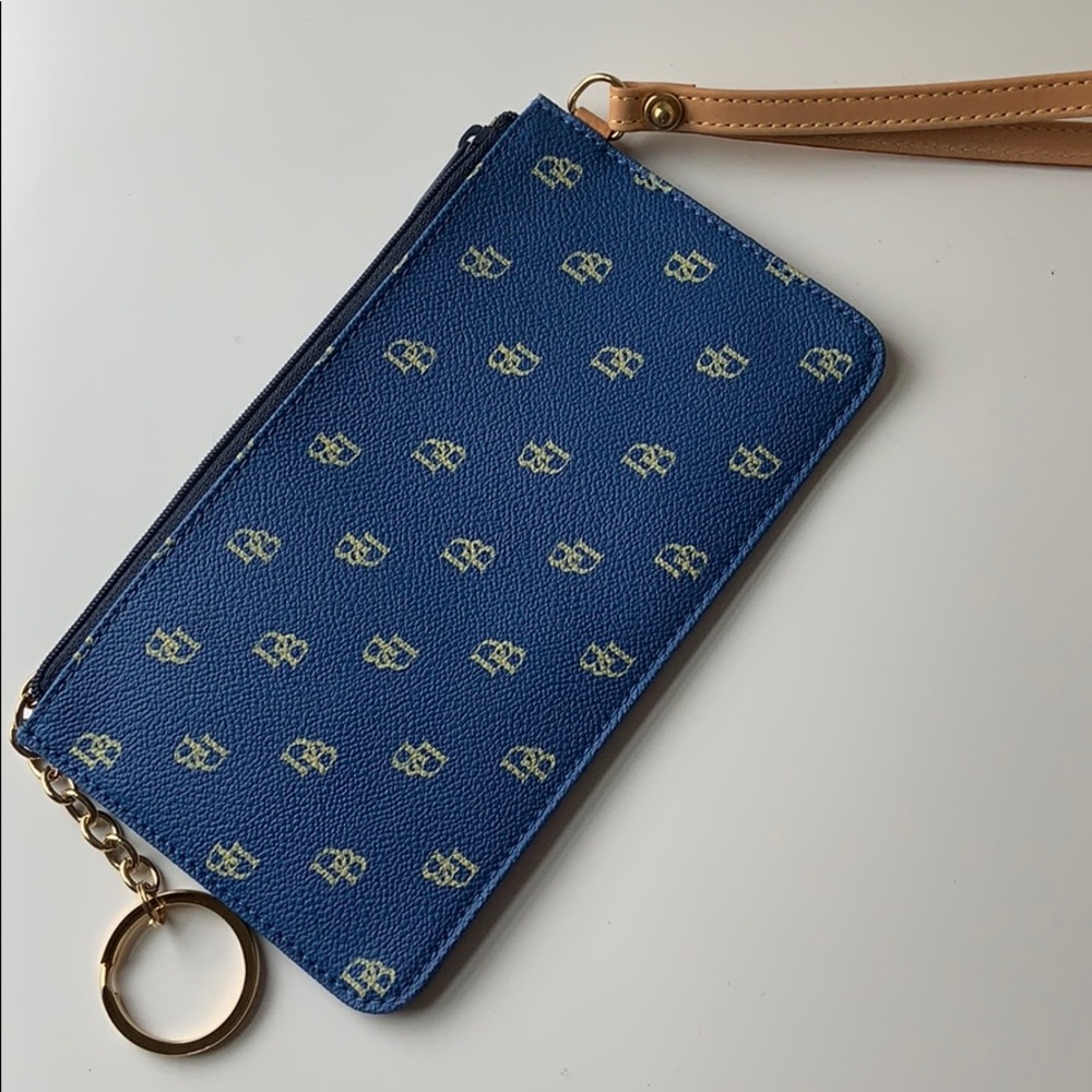 Dooney & Bourke Wristlet